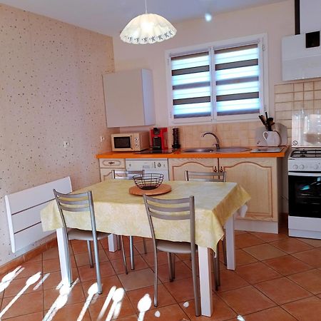 Au Petit Lieu-Dit Anglade Exterior foto